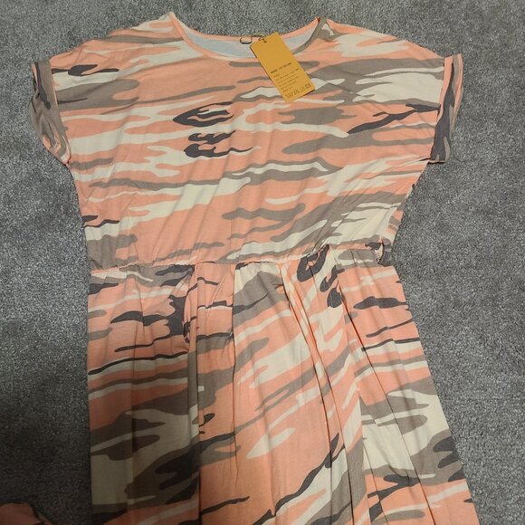 🔥3/$42 w FREE SHIPPING🔥 NWT Pink Camo high low dress - Picture 6 of 6